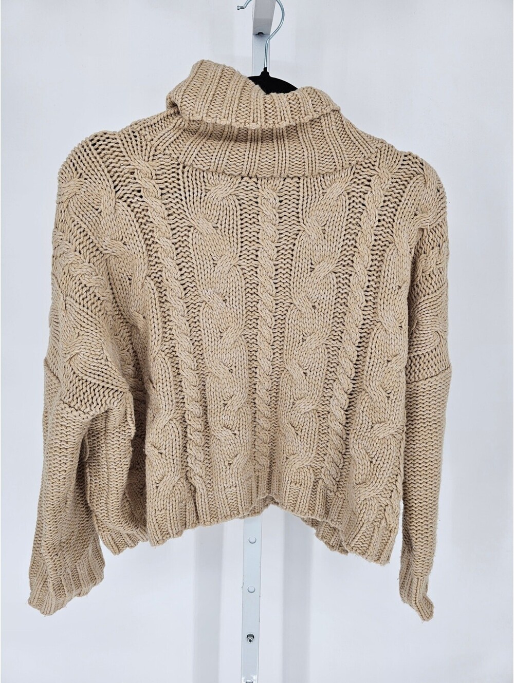 Love Tree Womens Sz S Turtleneck Sweater Thick Cable Knit Beige Slouchy